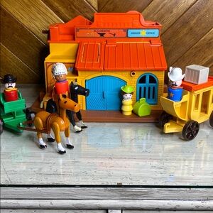 Fisher-Price Western Town Little People Play Family Vintage 1982